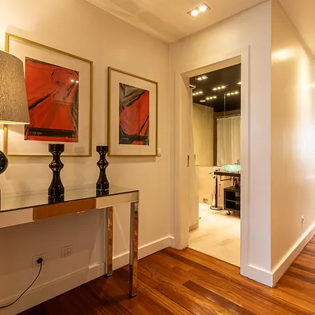 Chiado Deluxe Design 3 Bedroom * Lisboa