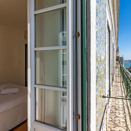 Chiado Deluxe Design 3 Bedroom