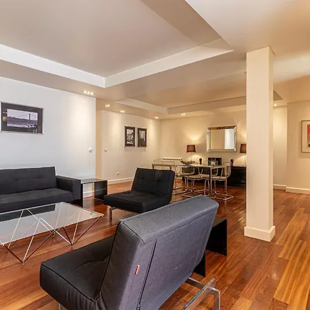 Appartamento Chiado Deluxe Design 3 Bedroom Lisbona